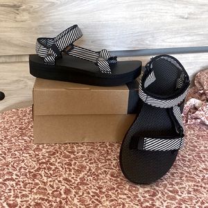 Brand new Teva midforms